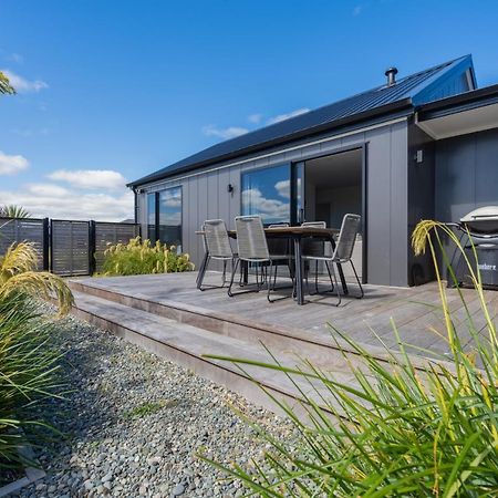 Lake House - Te Anau Holiday Home Extérieur photo