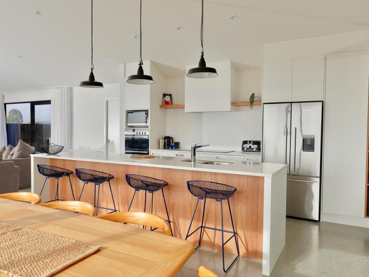 Lake House - Te Anau Holiday Home Extérieur photo