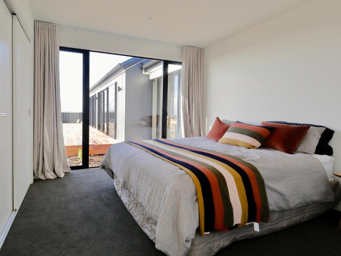 Lake House - Te Anau Holiday Home Extérieur photo