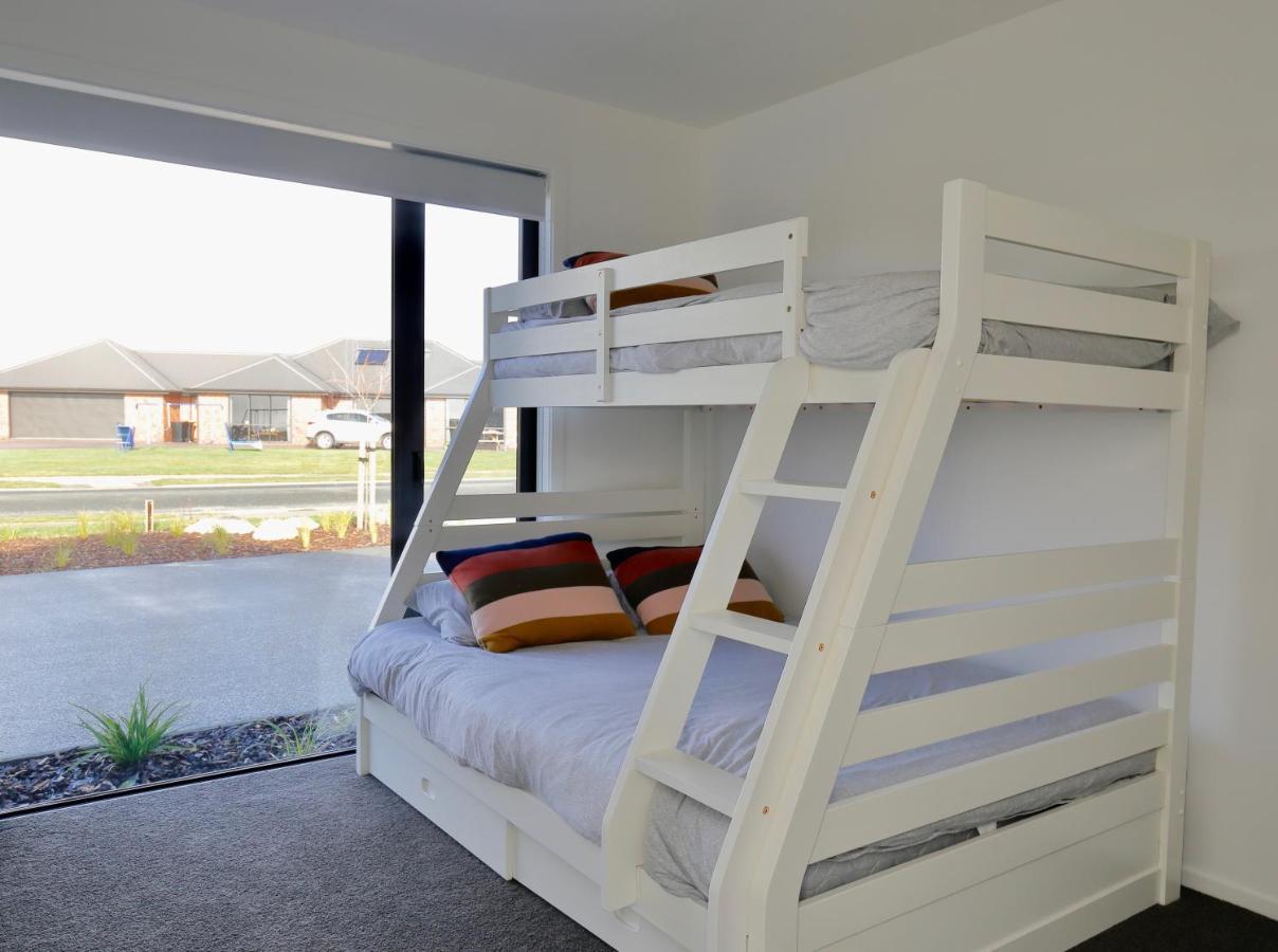 Lake House - Te Anau Holiday Home Extérieur photo